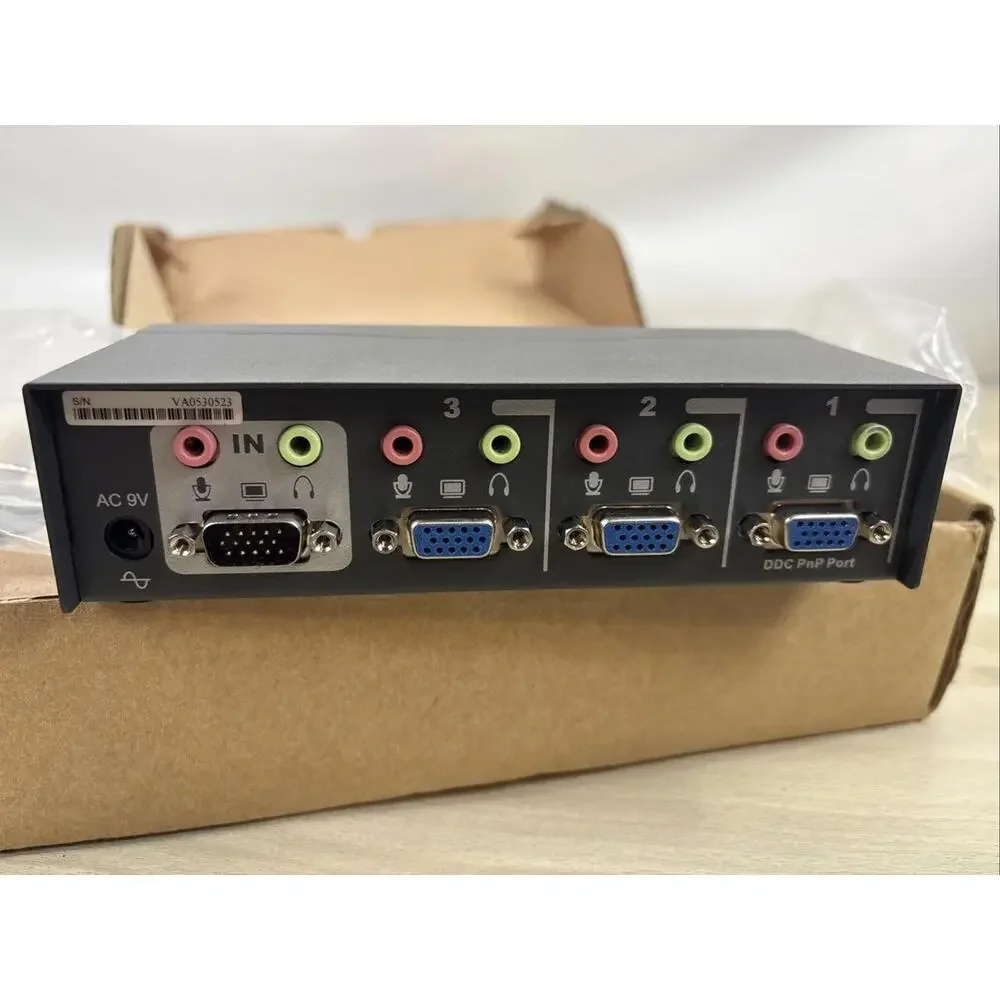 ConnectPro VSE-103 VGA Enhanced Video Splitter 3 Port 400MHz NEW IN ORIGINAL BOX